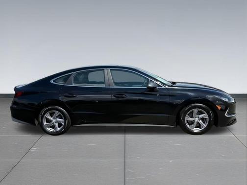2020 Hyundai SONATA SE