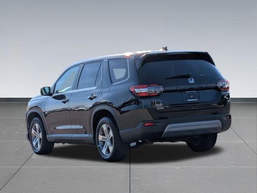 2023 Honda Pilot AWD EX-L 7 Passenger