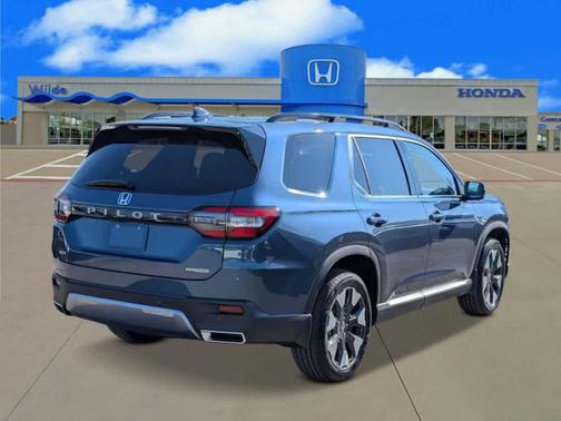 2026 Honda Pilot Touring 8-Passenger