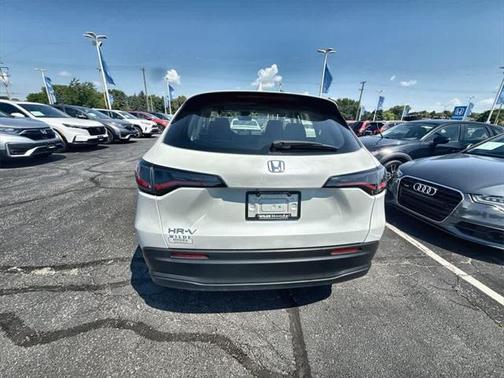 2023 Honda HR-V LX