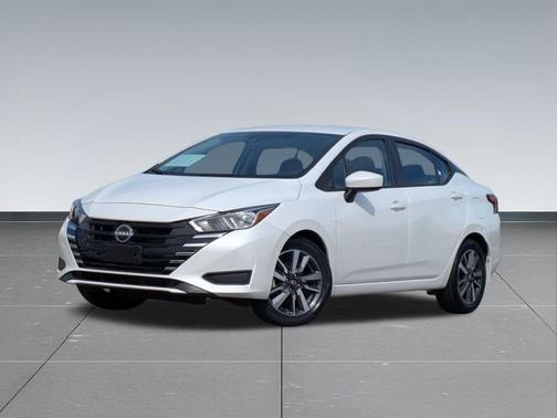 2023 Nissan Versa 1.6 SV