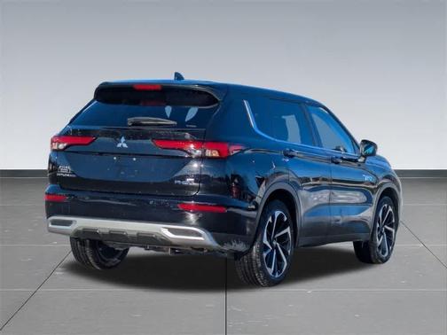 2023 Mitsubishi Outlander PHEV SE S-AWC