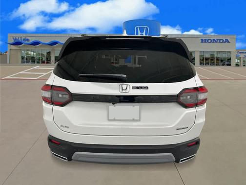 2025 Honda Pilot Touring 8-Passenger