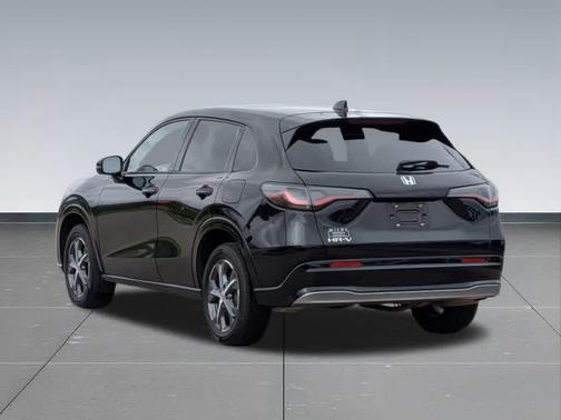 Crystal Black Pearl 2023 Honda HR-V EX-L