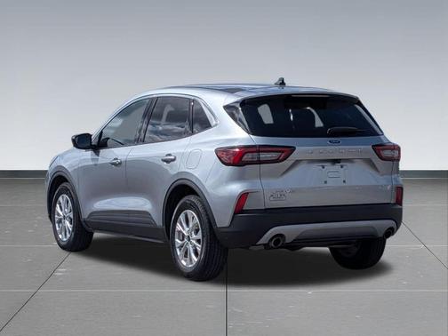 ICONIC SILVER METALLIC 2023 Ford Escape Active