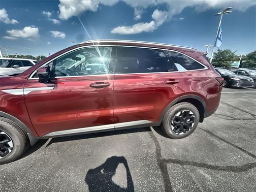 2025 Kia Sorento S
