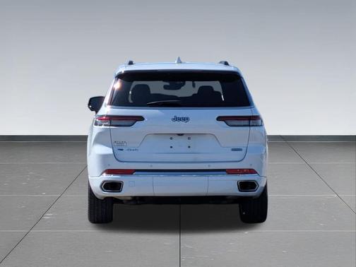 Bright White Clearcoat 2022 Jeep Grand Cherokee L Overland