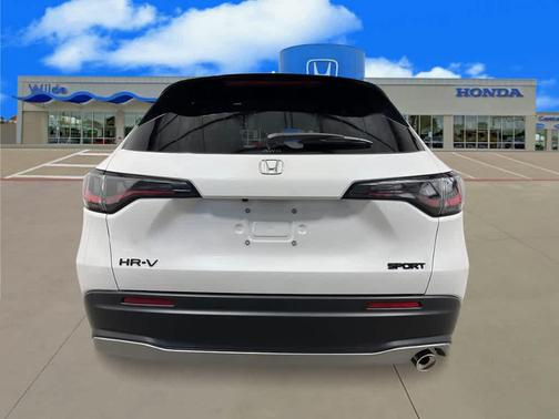 Platinum White Pearl 2027 Honda HR-V Sport