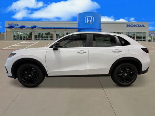 Platinum White Pearl 2027 Honda HR-V Sport