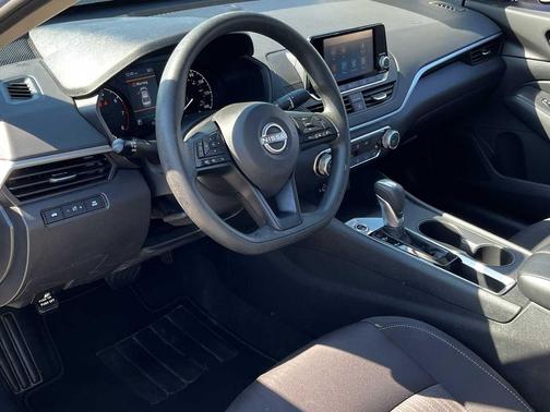 2024 Nissan Altima S FWD