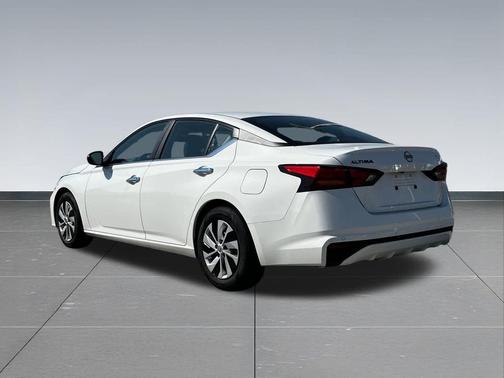 2024 Nissan Altima S FWD