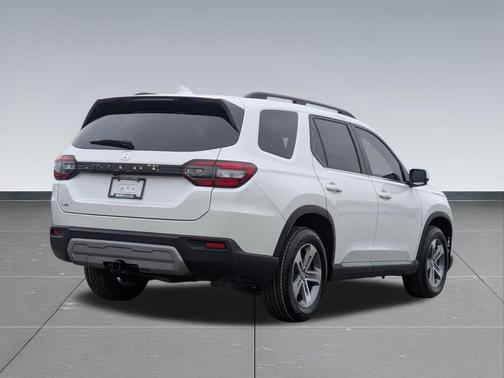 2023 Honda Pilot AWD EX-L 8 Passenger
