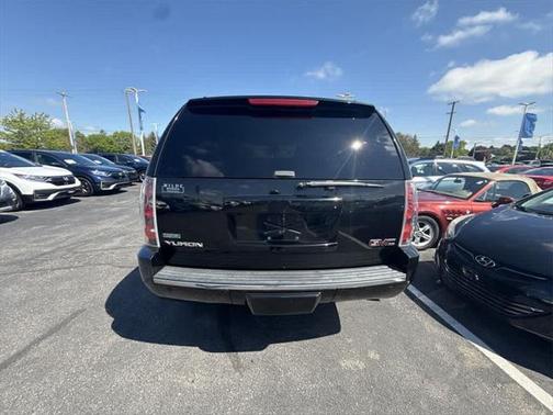 2012 GMC Yukon Denali