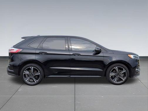 AGATE BLACK METALLIC 2019 Ford Edge ST