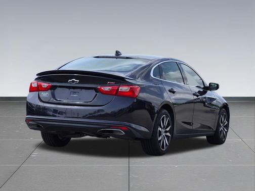 Dark Ash Metallic 2022 Chevrolet Malibu FWD RS