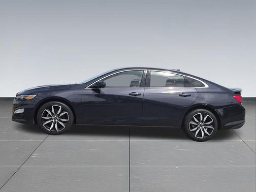 Dark Ash Metallic 2022 Chevrolet Malibu FWD RS