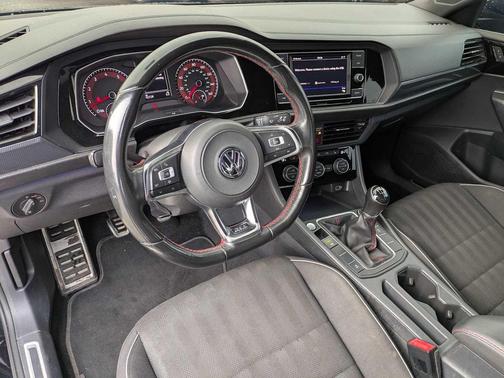 2019 Volkswagen Jetta GLI 2.0T S