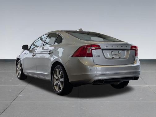 2016 Volvo S60 T5 Premier