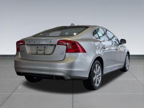 2016 Volvo S60 T5 Premier