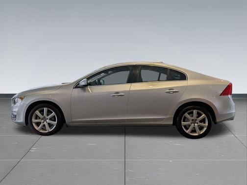 2016 Volvo S60 T5 Premier