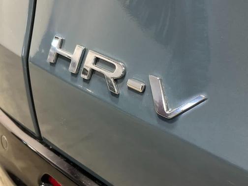 Nordic Forest Pearl 2027 Honda HR-V EX-L
