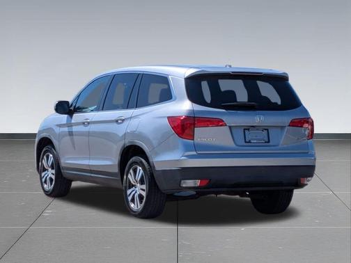 Lunar Silver Metallic 2018 Honda Pilot EX-L