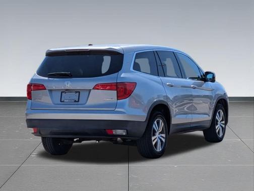 Lunar Silver Metallic 2018 Honda Pilot EX-L