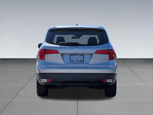 Lunar Silver Metallic 2018 Honda Pilot EX-L