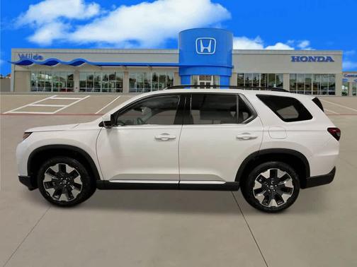 Platinum White Pearl 2026 Honda Pilot Touring 8-Passenger
