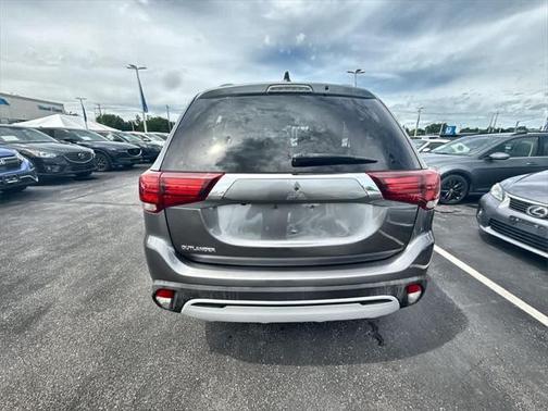 2020 Mitsubishi Outlander ES
