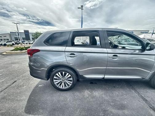 2020 Mitsubishi Outlander ES