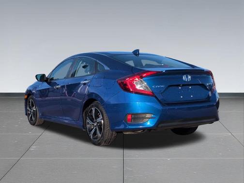 2017 Honda Civic Touring