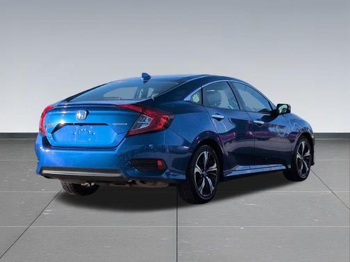 2017 Honda Civic Touring