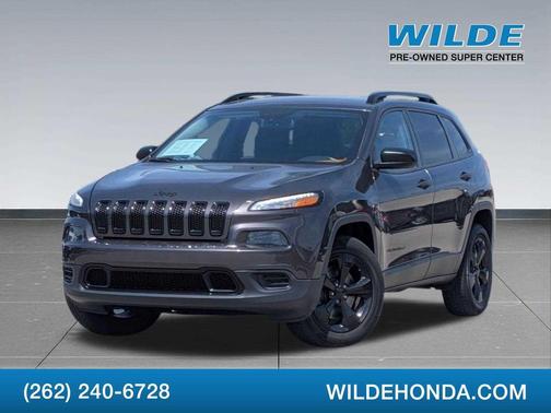 Granite Crystal Metallic Clearcoat 2016 Jeep Cherokee Altitude