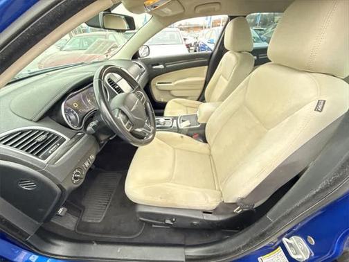 2018 Chrysler 300 Touring