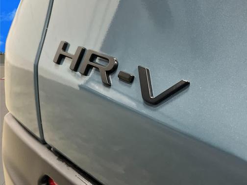 Nordic Forest Pearl 2027 Honda HR-V Sport