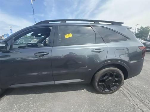 2025 Kia Sorento SX