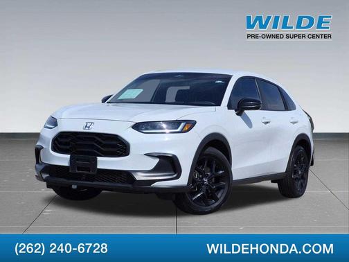 Platinum White Pearl 2024 Honda HR-V AWD Sport
