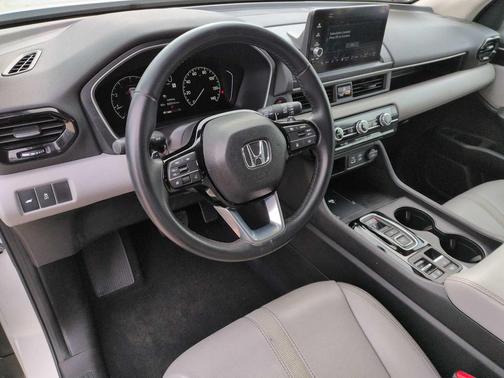 2023 Honda Pilot AWD EX-L 7 Passenger