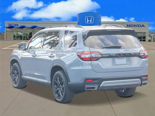 2025 Honda Pilot Touring 8-Passenger