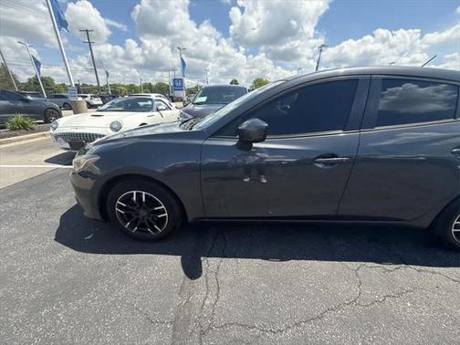 2014 Mazda Mazda3 i Sport