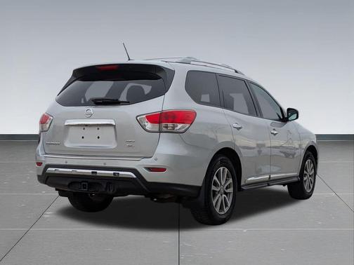 2015 Nissan Pathfinder SL