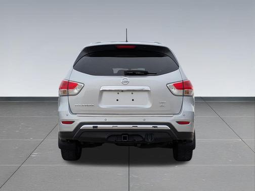 2015 Nissan Pathfinder SL