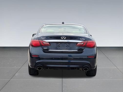 2016 INFINITI Q70L 3.7X