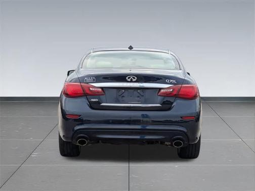 2016 INFINITI Q70L 3.7X