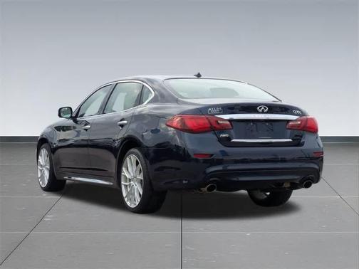 2016 INFINITI Q70L 3.7X