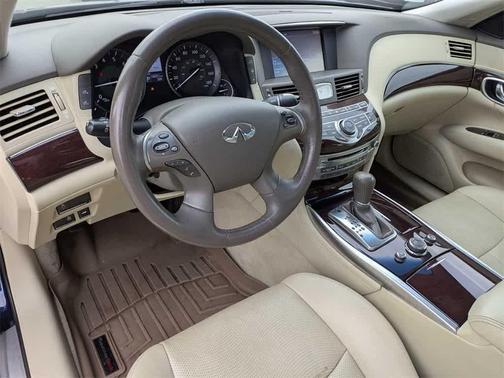 2016 INFINITI Q70L 3.7X