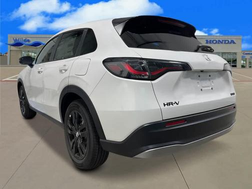 Platinum White Pearl 2027 Honda HR-V Sport