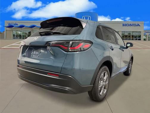 Nordic Forest Pearl 2026 Honda HR-V LX