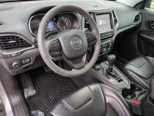 Billet Silver Metallic Clearcoat 2021 Jeep Cherokee Trailhawk